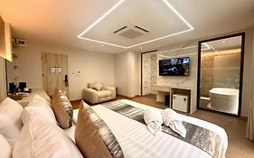 เบด บาย ท่าพระ (SHA Extra Plus)